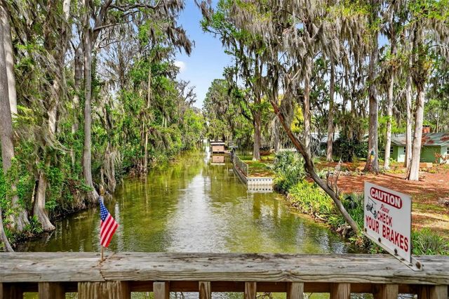 11914 HICKORY LANE, Tavares, FL 32778