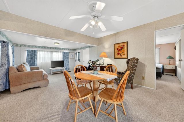 11914 HICKORY LANE, Tavares, FL 32778