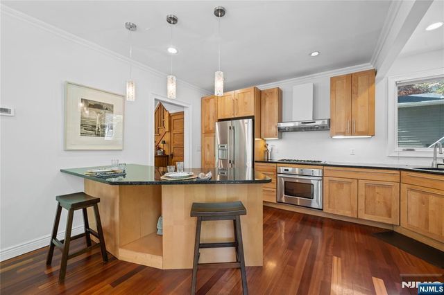 76 High Street, Nutley, NJ 07110