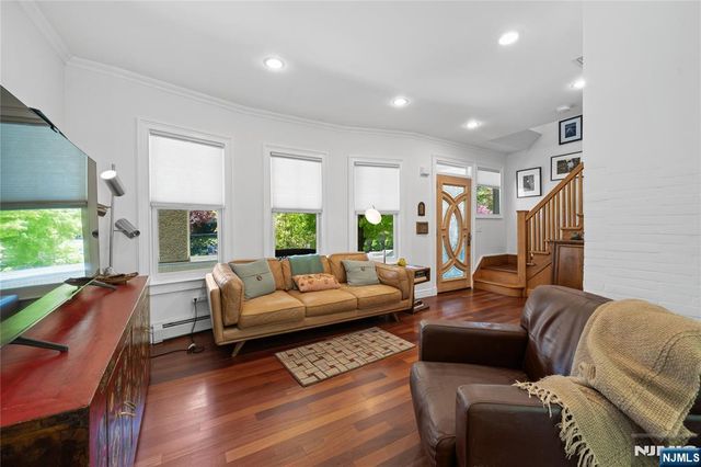 76 High Street, Nutley, NJ 07110