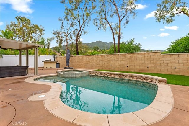 4370 Leonard Way, Corona, CA 92883