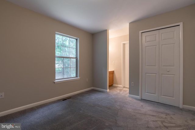 5592 SHANNON CT, Woodbridge, VA 22193