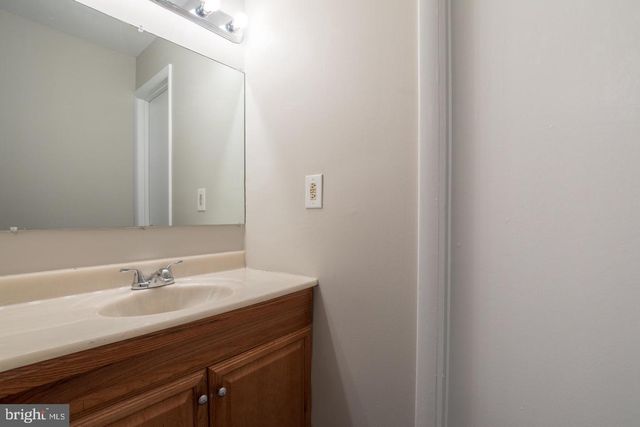 5592 SHANNON CT, Woodbridge, VA 22193