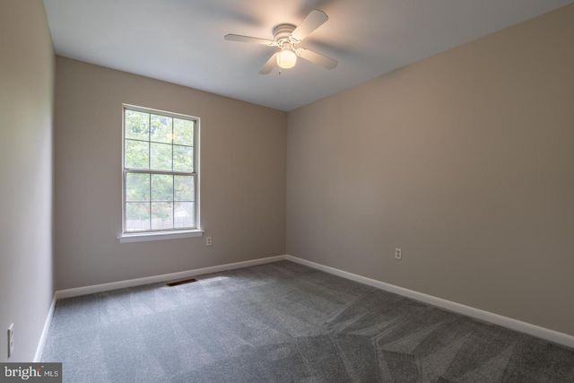 5592 SHANNON CT, Woodbridge, VA 22193