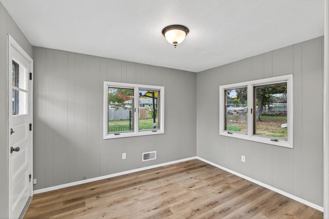 7614 Chicago Avenue S, Richfield, MN 55423