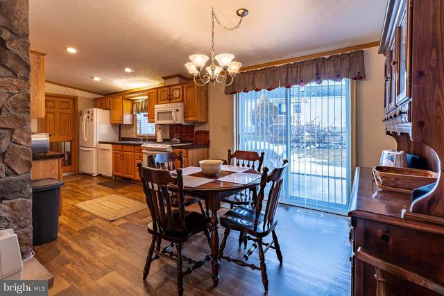 28 QUARTZ LN, Annville, PA 17003