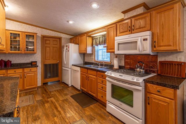 28 QUARTZ LN, Annville, PA 17003