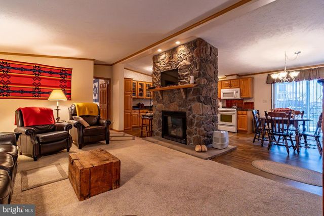 28 QUARTZ LN, Annville, PA 17003