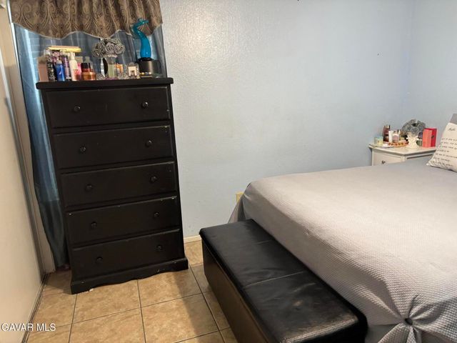 3107 E Avenue R-5, Palmdale, CA 93550