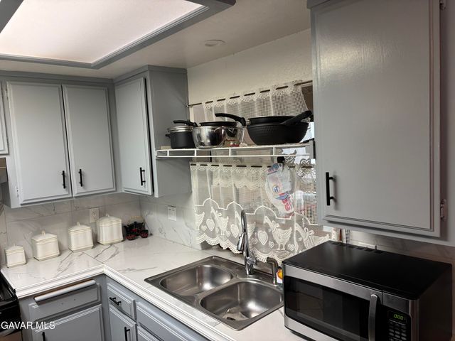 3107 E Avenue R-5, Palmdale, CA 93550