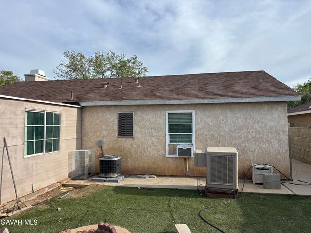 3107 E Avenue R-5, Palmdale, CA 93550