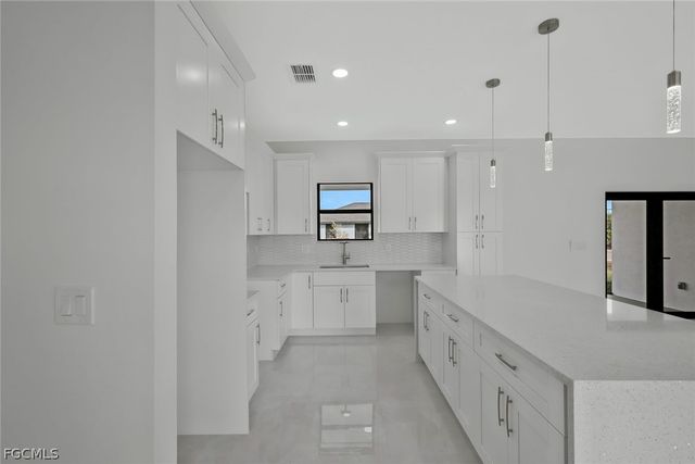 3800 24th ST SW, Lehigh Acres, FL 33976