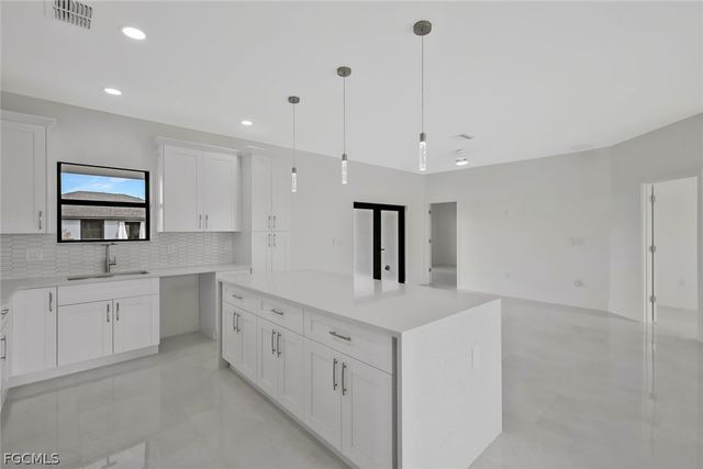 3800 24th ST SW, Lehigh Acres, FL 33976