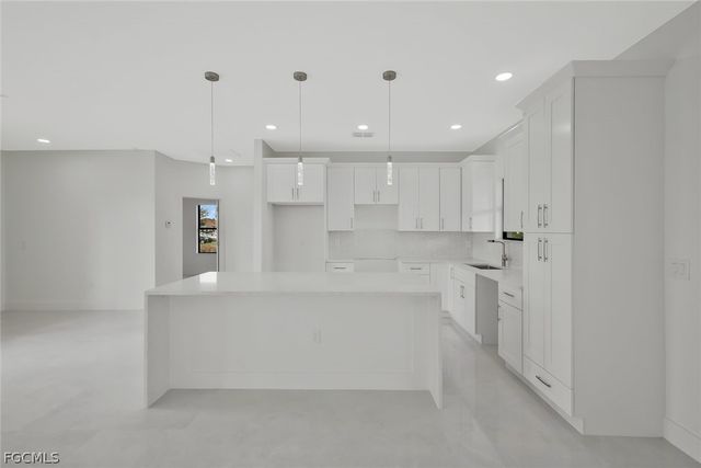 3800 24th ST SW, Lehigh Acres, FL 33976