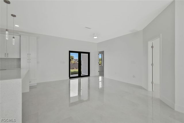 3800 24th ST SW, Lehigh Acres, FL 33976