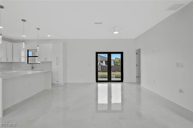 3800 24th ST SW, Lehigh Acres, FL 33976