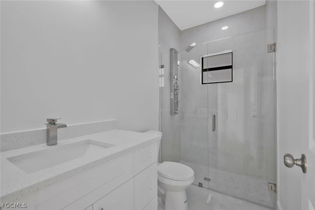 3800 24th ST SW, Lehigh Acres, FL 33976