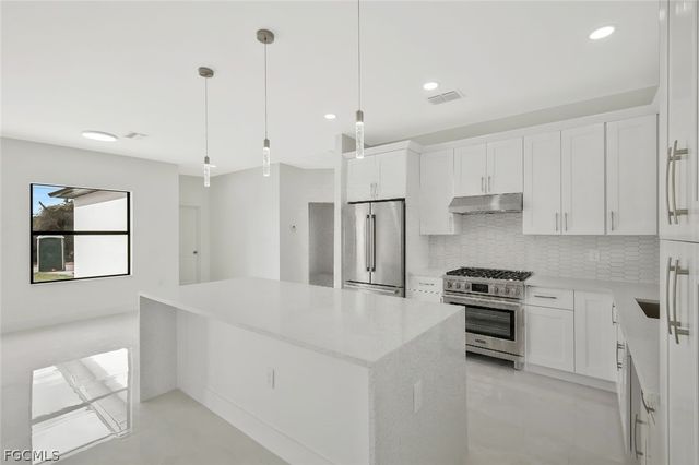 3800 24th ST SW, Lehigh Acres, FL 33976