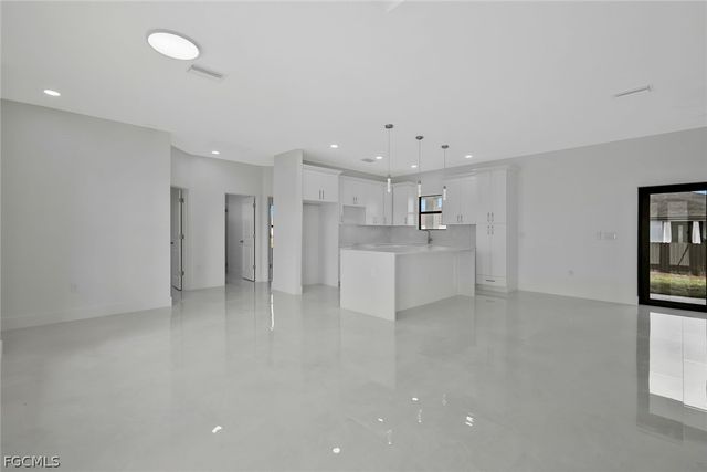 3800 24th ST SW, Lehigh Acres, FL 33976