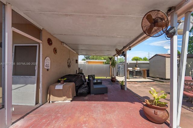 3140 NW 59th St, Miami, FL 33142