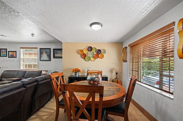 3140 NW 59th St, Miami, FL 33142