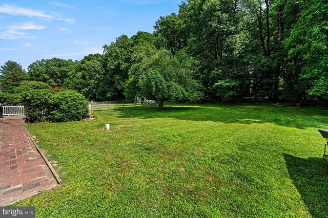 8 GRANGER LN, Coatesville, PA 19320