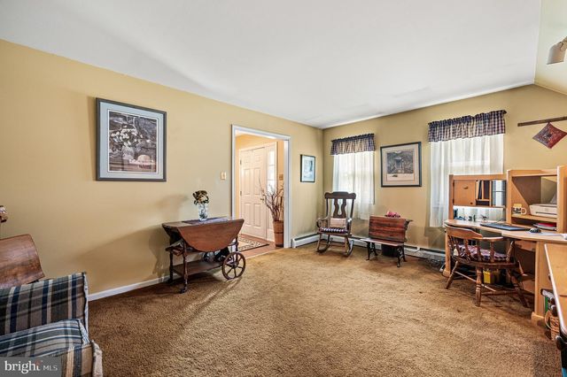 8 GRANGER LN, Coatesville, PA 19320