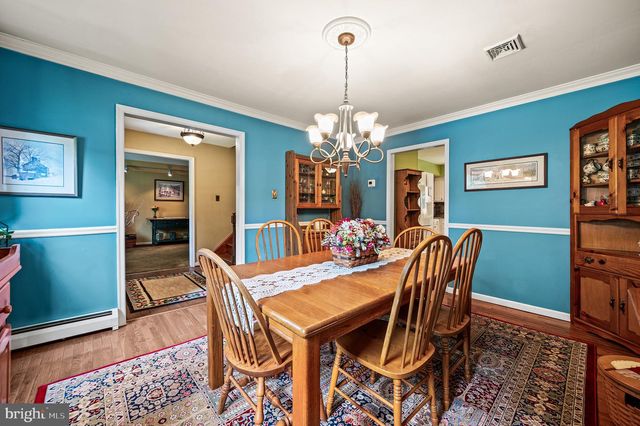 8 GRANGER LN, Coatesville, PA 19320