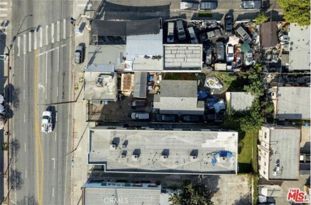 6804 S Hoover, Los Angeles, CA 90044