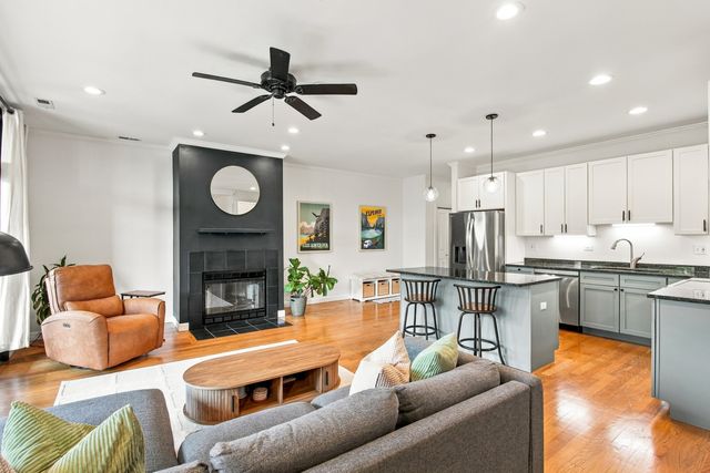 803 N Campbell Avenue 1A, Chicago, IL 60622