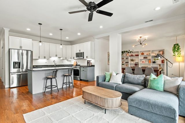 803 N Campbell Avenue 1A, Chicago, IL 60622