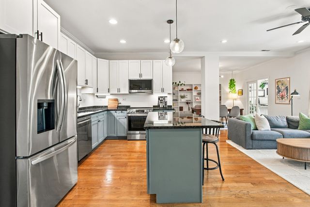 803 N Campbell Avenue 1A, Chicago, IL 60622