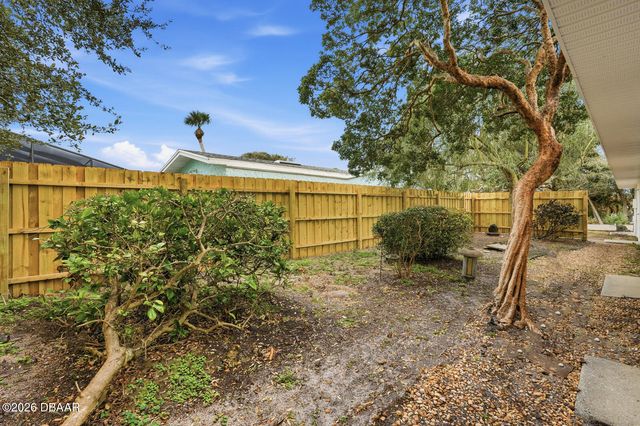 4607 Saxon Drive, New Smyrna Beach, FL 32169