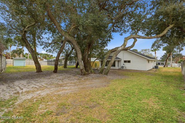 4607 Saxon Drive, New Smyrna Beach, FL 32169