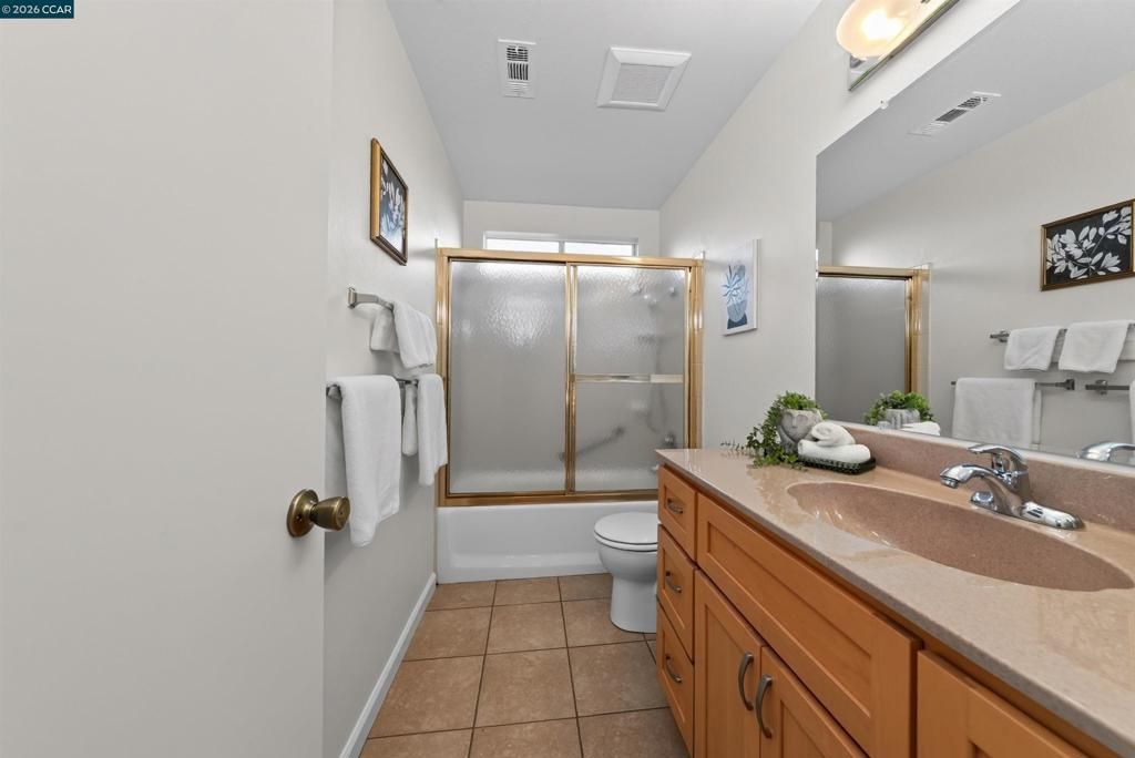 Image 31 of property listing at 1556 Partridge Dr, Hercules, CA 94547