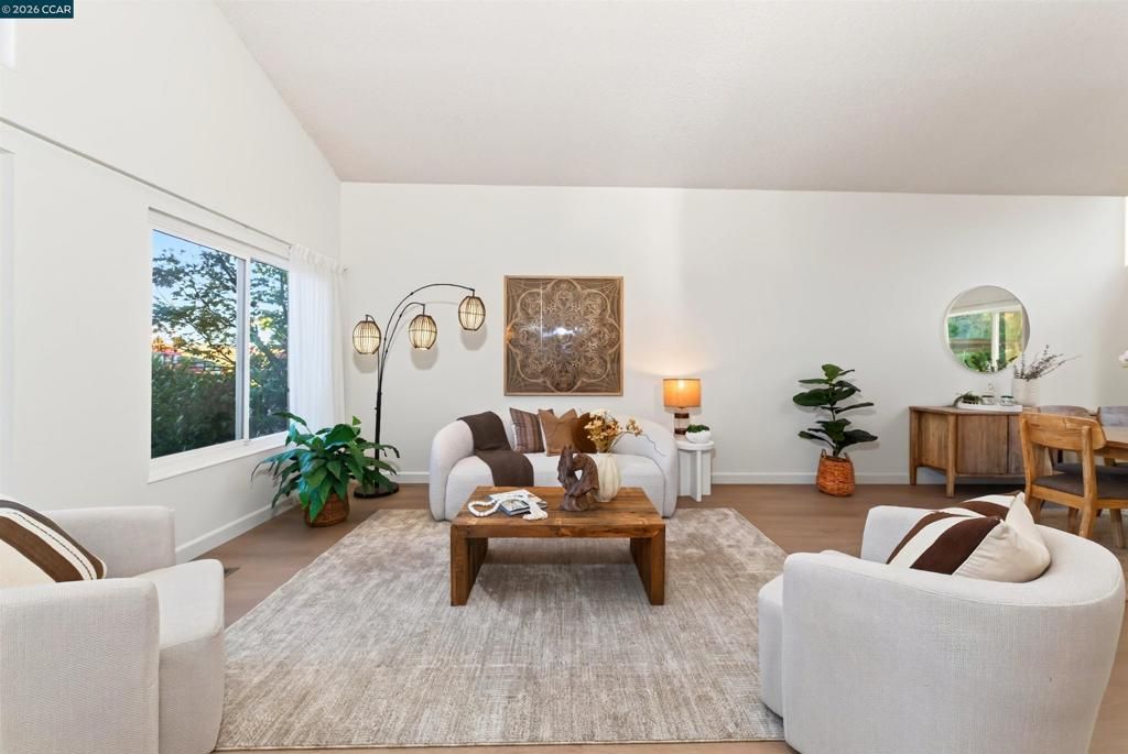 Image 8 of property listing at 1556 Partridge Dr, Hercules, CA 94547