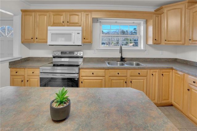 4312 Happy Hollow Road, Asheboro, NC 27205