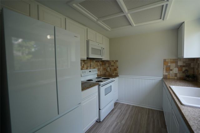 12706 Old San Antonio RD A, Manchaca, TX 78652