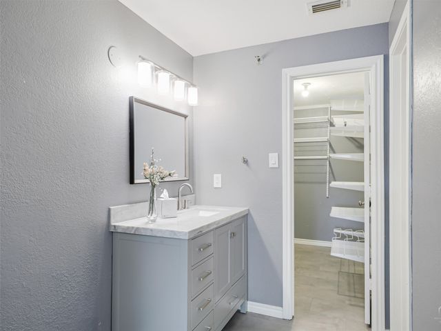 1010 Allen Street 214, Dallas, TX 75204