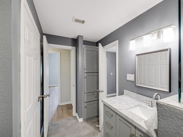 1010 Allen Street 214, Dallas, TX 75204