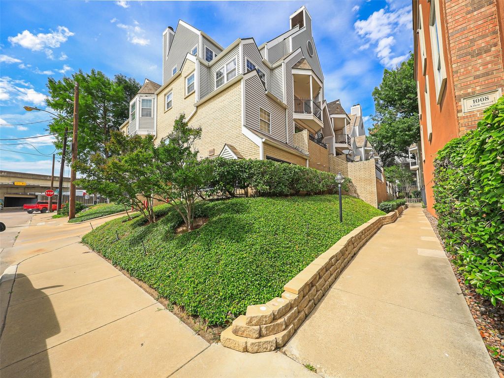 1010 Allen Street 214, Dallas, TX 75204