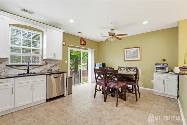 209 Blossom Circle, South Brunswick, NJ 08810