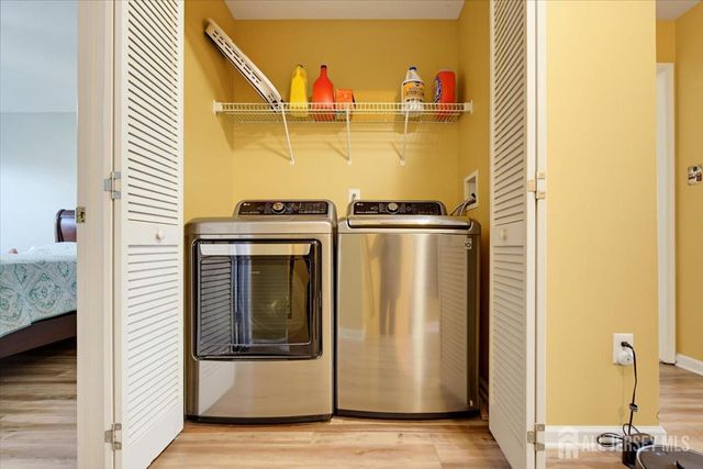 209 Blossom Circle, South Brunswick, NJ 08810