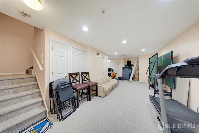 209 Blossom Circle, South Brunswick, NJ 08810