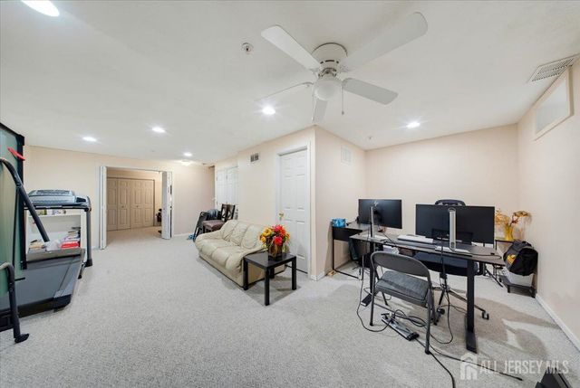 209 Blossom Circle, South Brunswick, NJ 08810