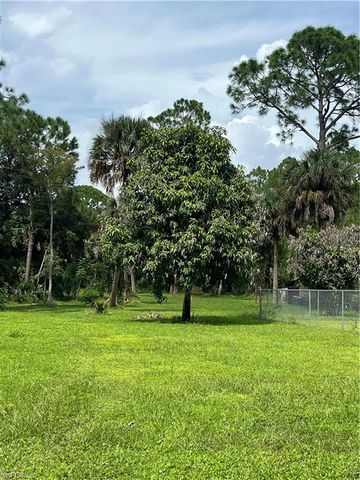 2923 14th AVE SE, Naples, FL 34117