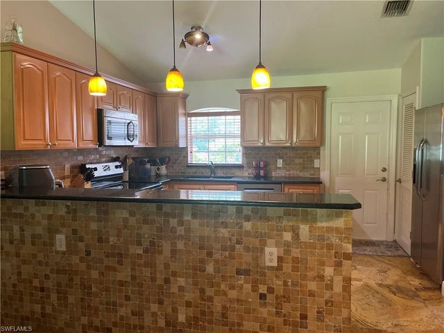 2923 14th AVE SE, Naples, FL 34117