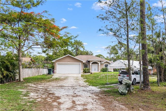 2923 14th AVE SE, Naples, FL 34117