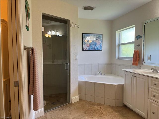 2923 14th AVE SE, Naples, FL 34117