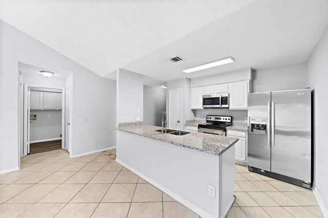 1617 Pecan Hollow Street, Pearland, TX 77581